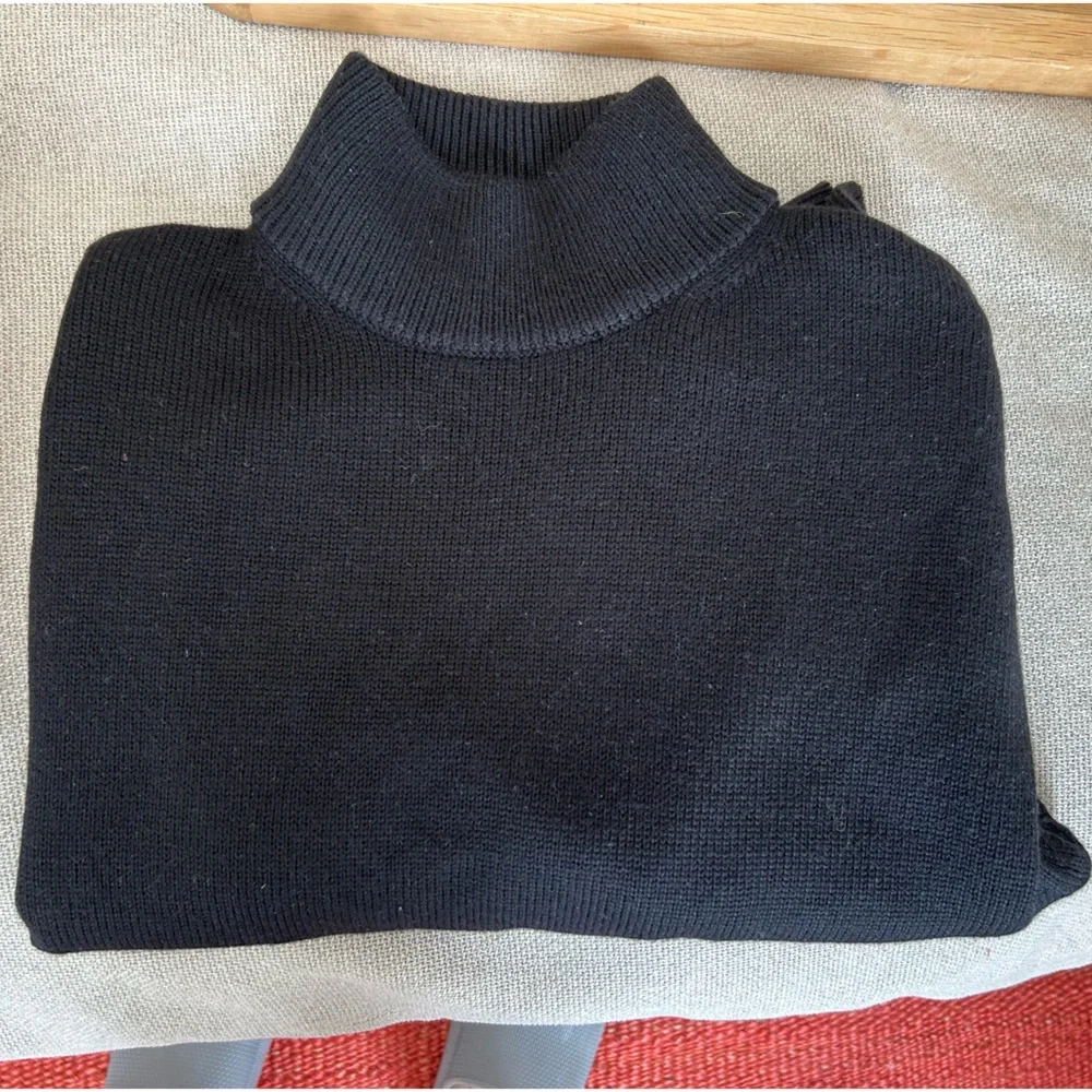 NWT Aritizia Harper Sweater - Black XS - Picture 2 of 3